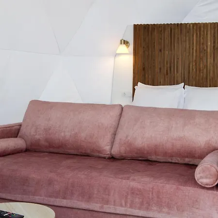 Vi Naturae Glamping *