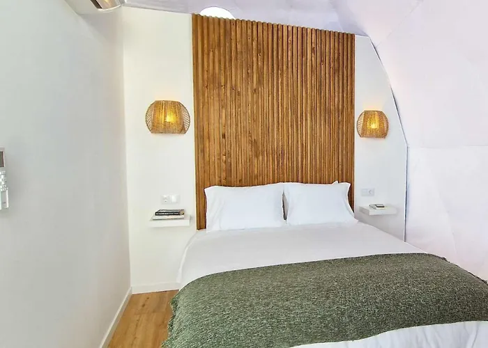 Tente de luxe Vi Naturae Glamping *